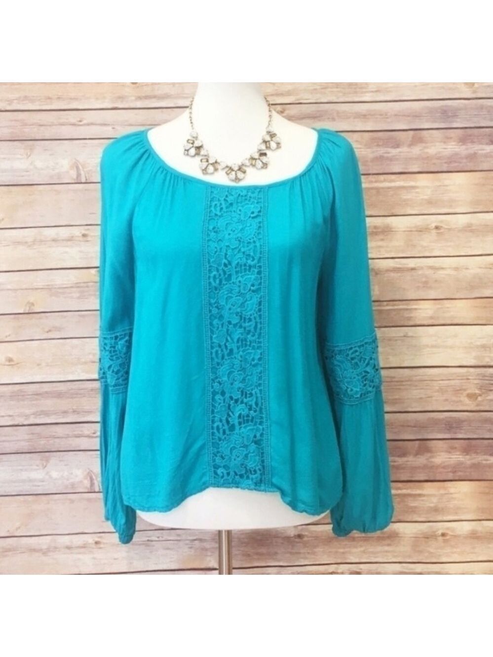 Lilly Pulitzer Briony Crochet Lace Blouse Top Turquoise Blue Size Medium - Picture 2 of 6